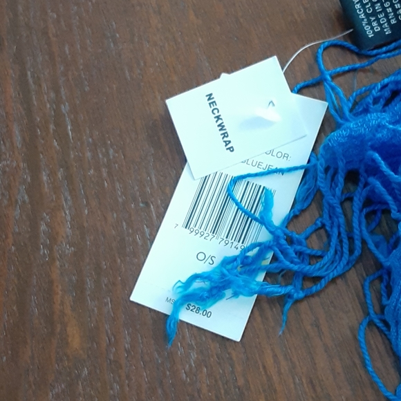 NWT blue gauzy neck wrap - Picture 4 of 7